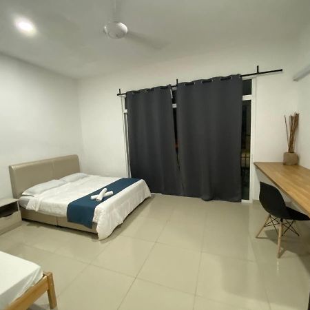 Desaru Happy Guest House D エクステリア 写真