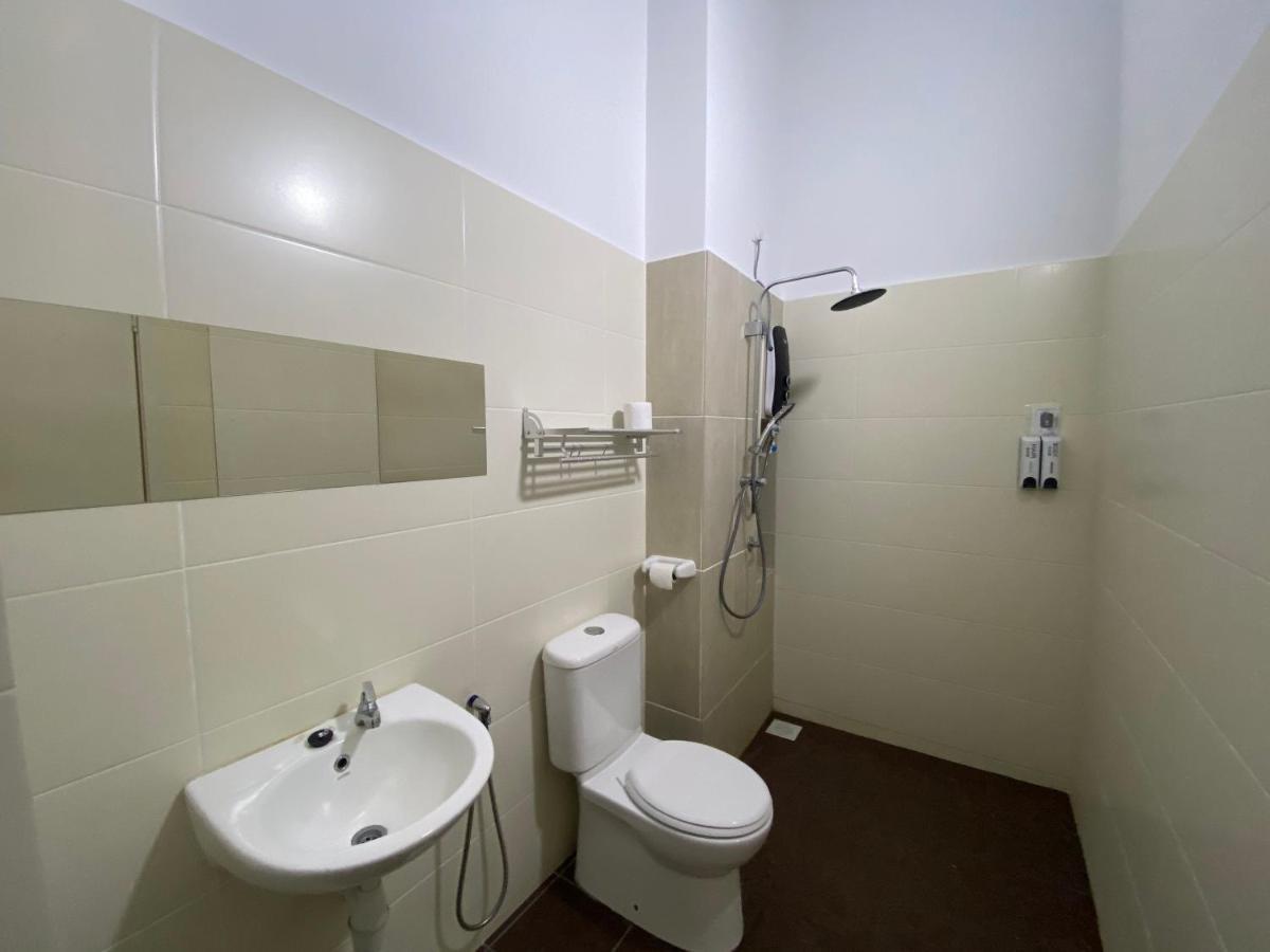 Desaru Happy Guest House D エクステリア 写真