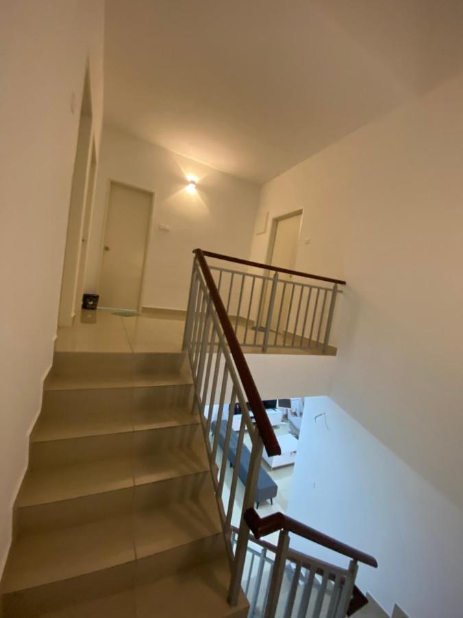 Desaru Happy Guest House D エクステリア 写真